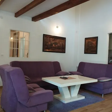 Hideaway Holiday home *